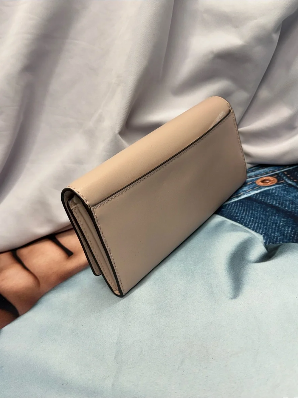 (new+tag) Michael Kors Large Leather Pink Wallet Clutch Gold MK Turnlock Logo